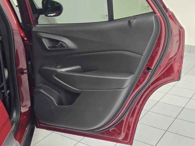 new 2025 Chevrolet Trax car, priced at $25,571