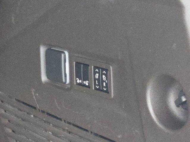 used 2023 GMC Yukon car, priced at $59,777