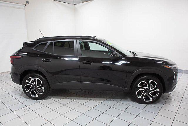 used 2025 Chevrolet Trax car, priced at $23,786
