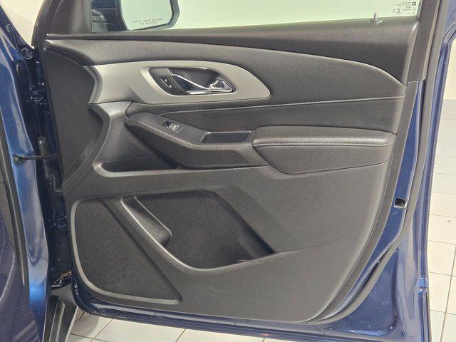 used 2022 Chevrolet Traverse car, priced at $29,986