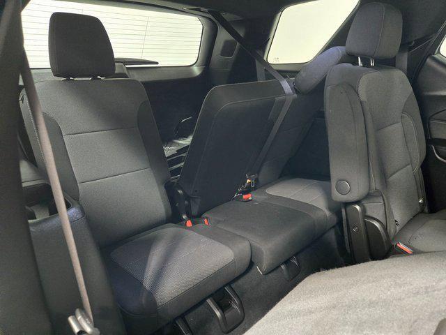 used 2022 Chevrolet Traverse car, priced at $29,986