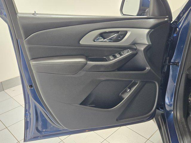used 2022 Chevrolet Traverse car, priced at $29,986