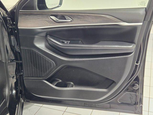 used 2023 Jeep Grand Cherokee L car, priced at $31,886