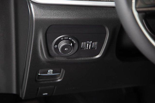 used 2024 Jeep Grand Cherokee L car, priced at $30,986