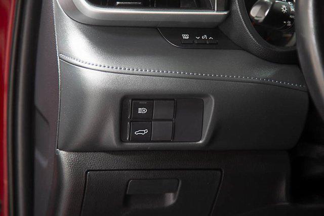 used 2020 Toyota Highlander car, priced at $25,486