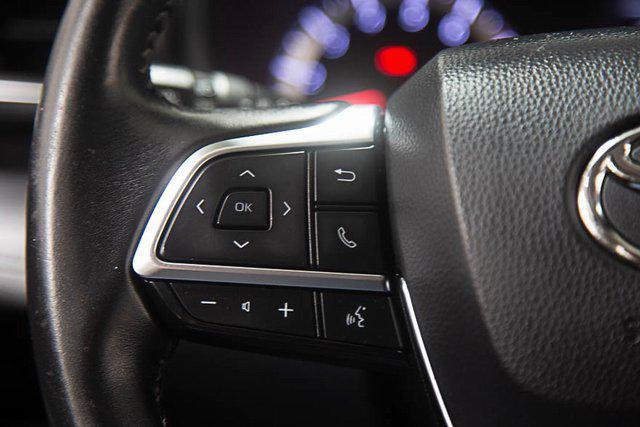 used 2020 Toyota Highlander car, priced at $25,486