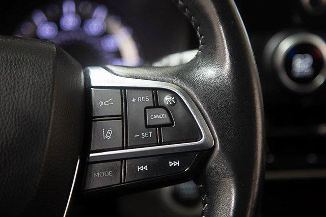 used 2020 Toyota Highlander car, priced at $25,486