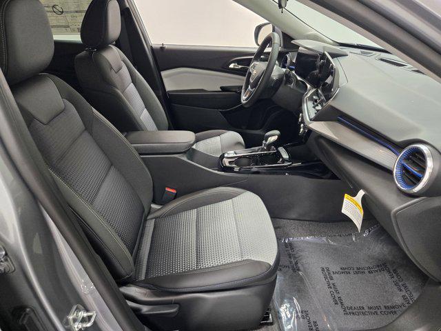 new 2025 Chevrolet Trax car, priced at $24,012