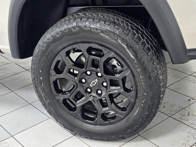 new 2026 Chevrolet Colorado car, priced at $42,275