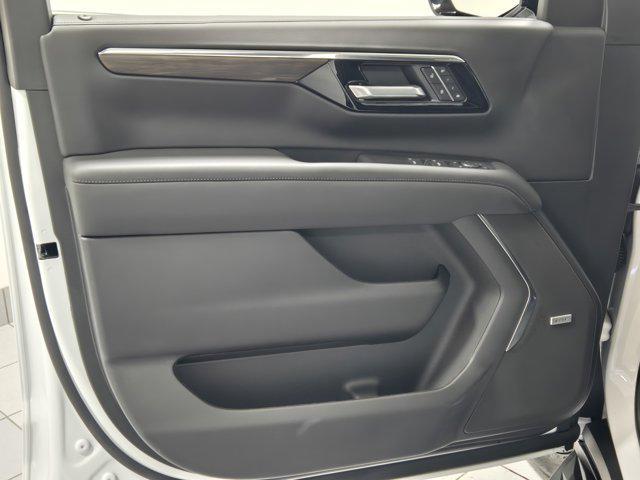 new 2025 Chevrolet Tahoe car, priced at $73,157