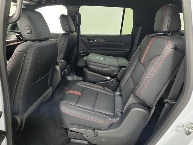 new 2026 Chevrolet Traverse car, priced at $58,872