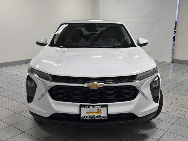 new 2026 Chevrolet Trax car, priced at $23,325