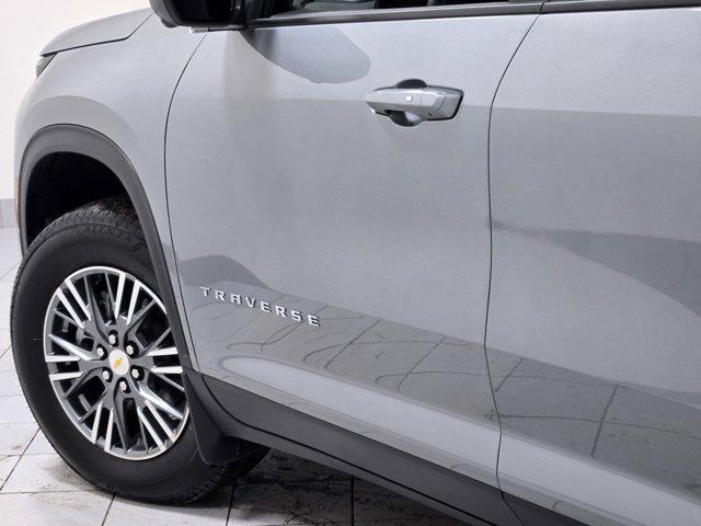 new 2024 Chevrolet Traverse car, priced at $39,447