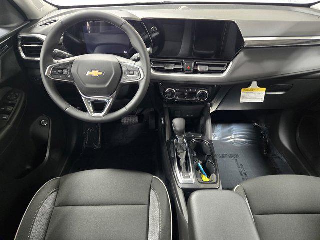 new 2025 Chevrolet TrailBlazer car, priced at $26,957