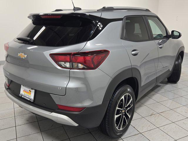 new 2025 Chevrolet TrailBlazer car, priced at $27,518