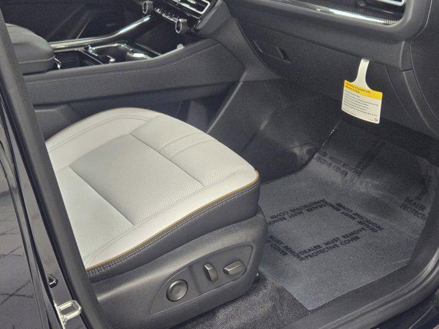 new 2025 Chevrolet Traverse car, priced at $55,563