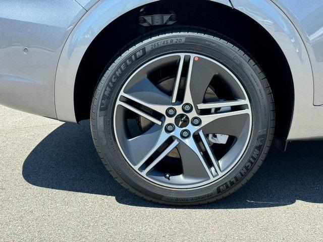 new 2026 Genesis Electrified GV70 car, priced at $71,670