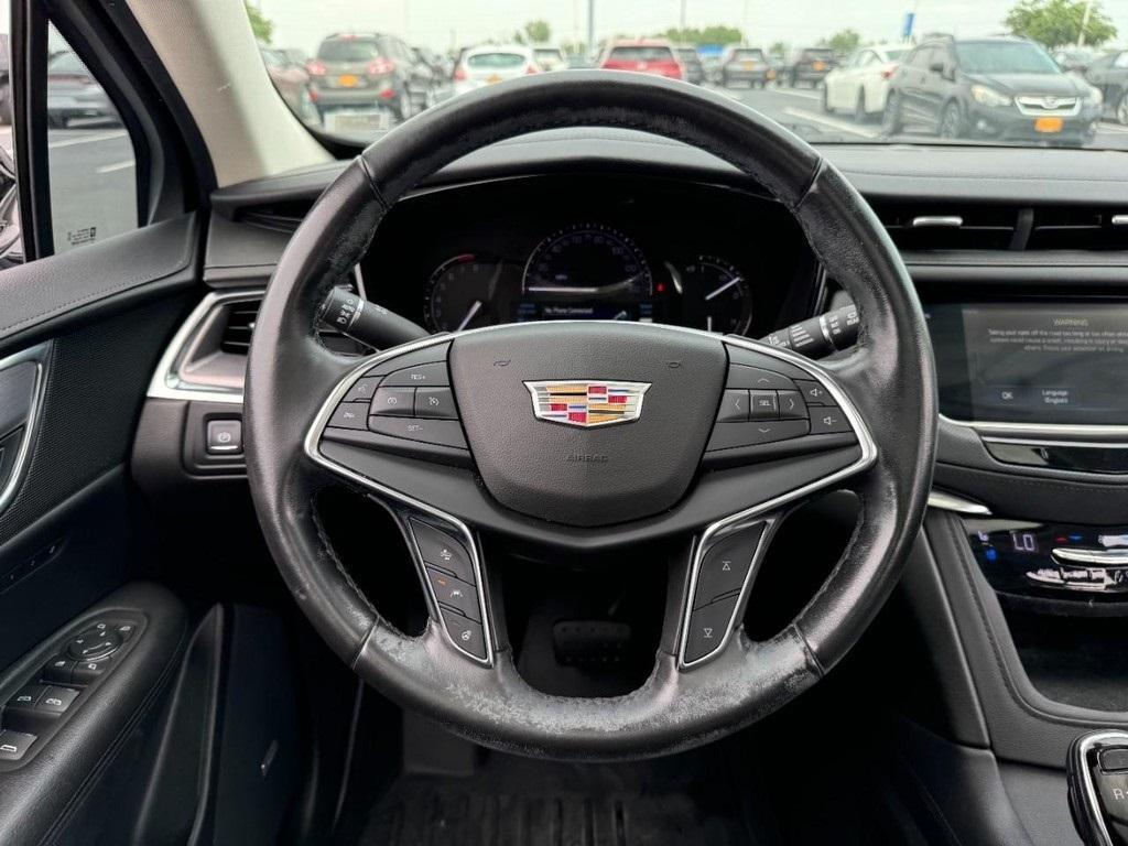 used 2019 Cadillac XT5 car, priced at $21,514