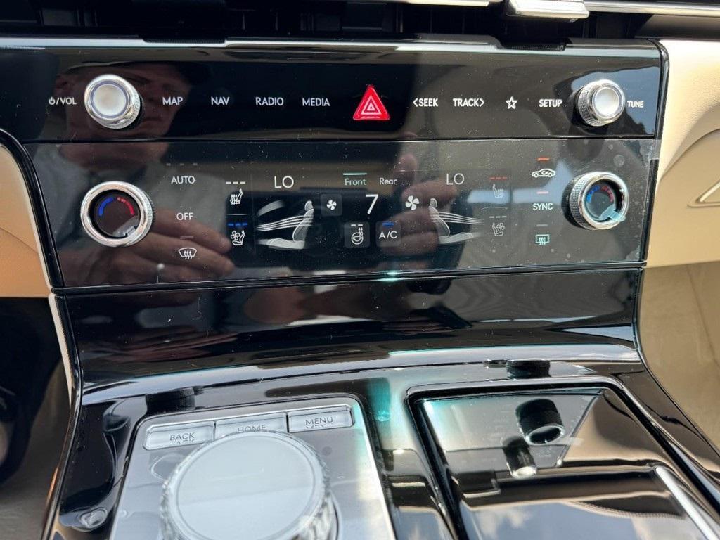 new 2025 Genesis G80 car, priced at $70,555