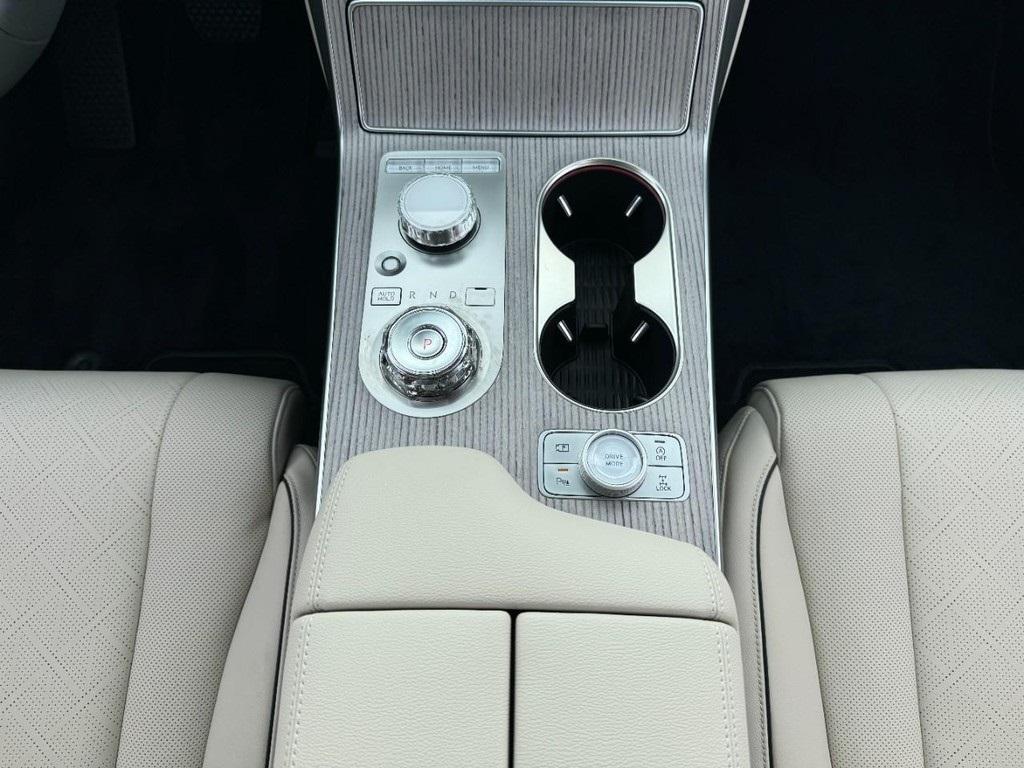 new 2025 Genesis GV80 car, priced at $76,270