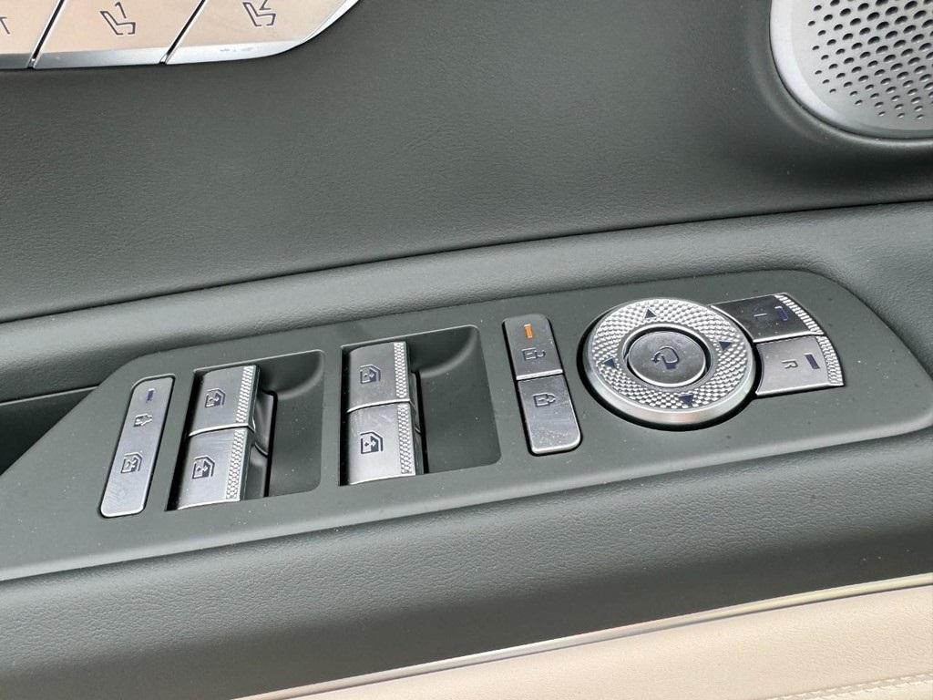 new 2025 Genesis GV80 car, priced at $76,270