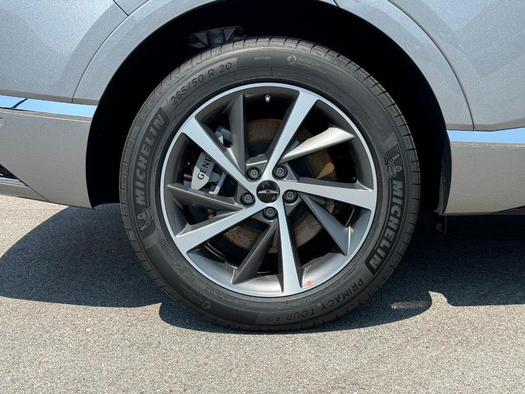 new 2025 Genesis GV80 car, priced at $77,084