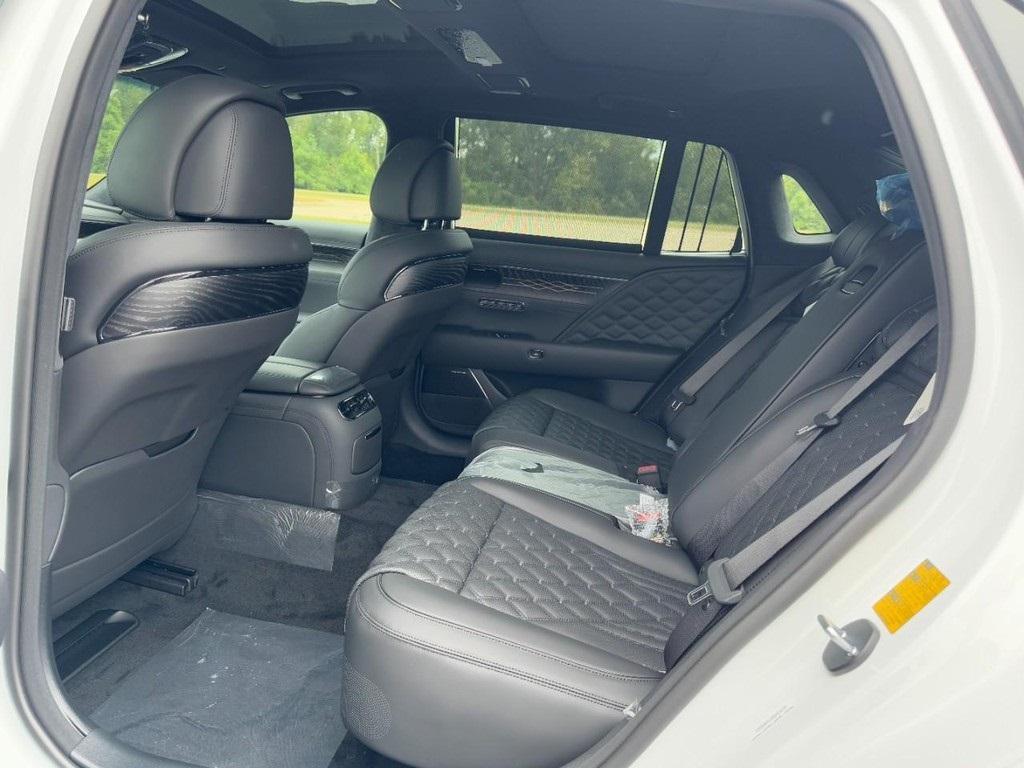 new 2026 Genesis G90 car, priced at $108,160