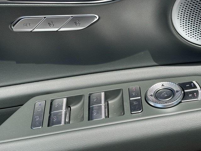 new 2025 Genesis GV80 car, priced at $77,140