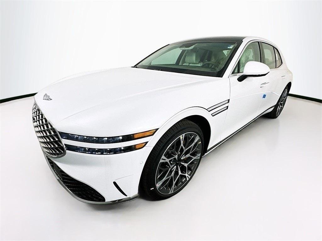new 2025 Genesis G90 car, priced at $97,685