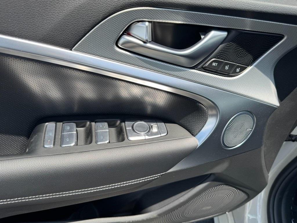 new 2026 Genesis G70 car, priced at $51,570
