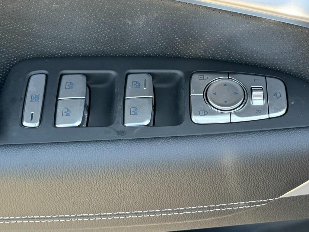 new 2026 Genesis G70 car, priced at $52,245