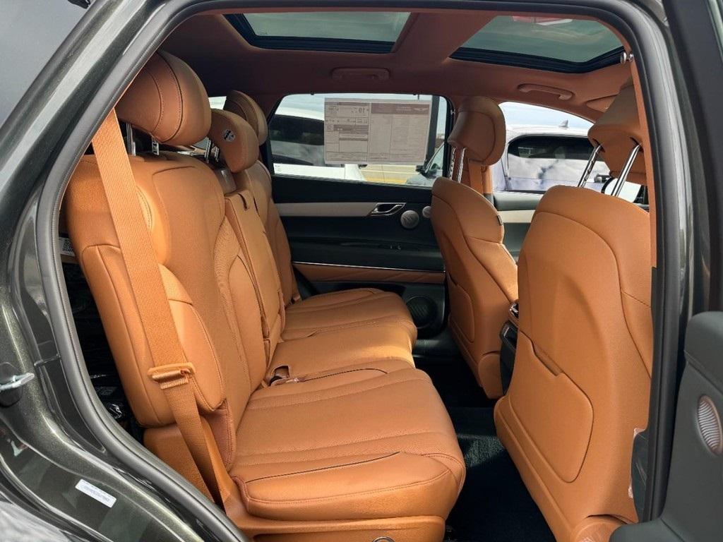 new 2025 Genesis GV80 car, priced at $77,114