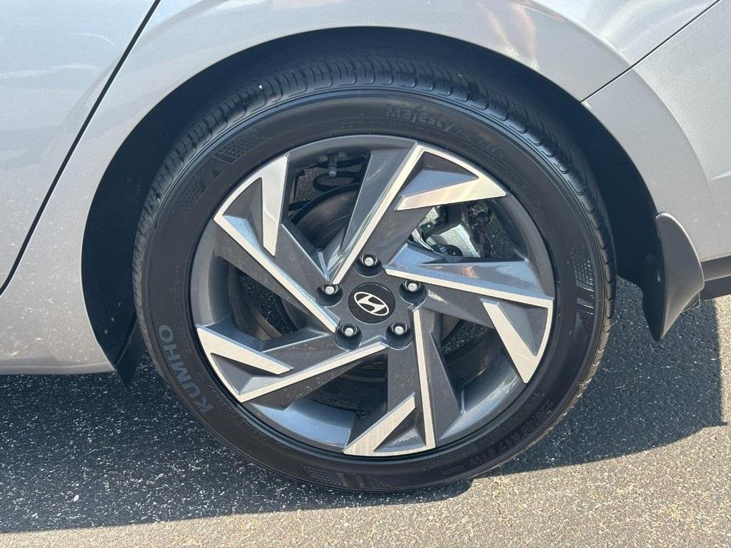 used 2024 Hyundai Elantra car, priced at $22,995