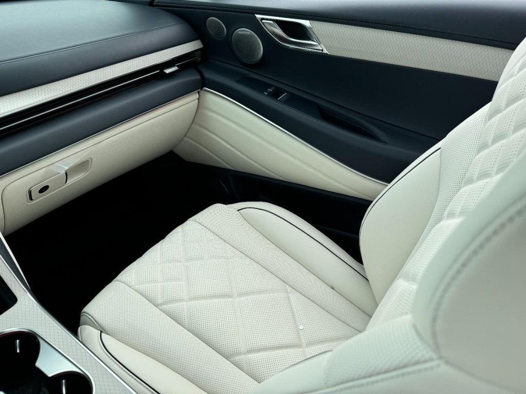 new 2025 Genesis GV80 car, priced at $82,745