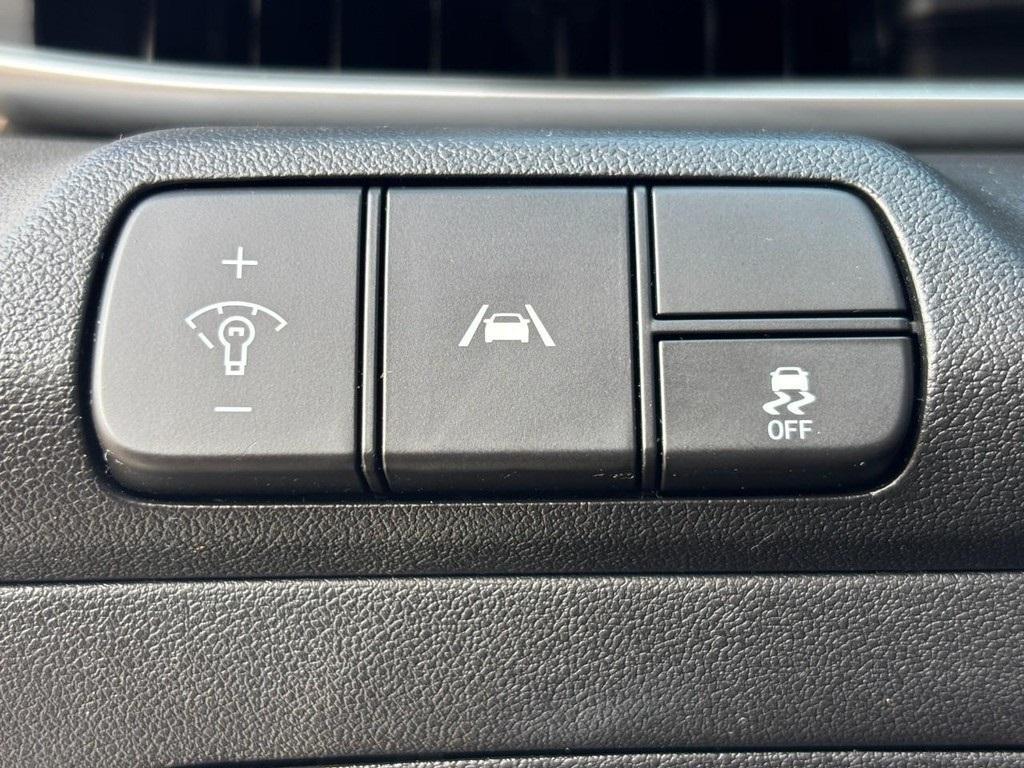 used 2023 Hyundai Elantra car, priced at $19,977