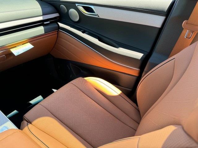 new 2025 Genesis GV80 car, priced at $77,064