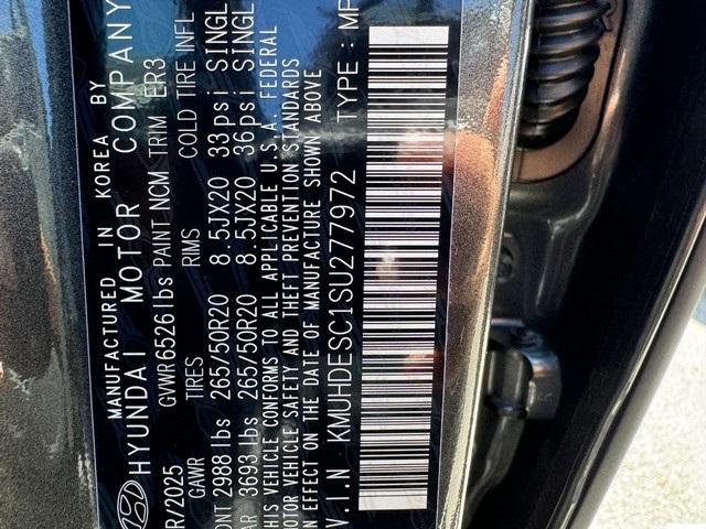 new 2025 Genesis GV80 car, priced at $77,064