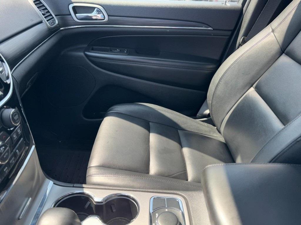 used 2020 Jeep Grand Cherokee car, priced at $20,777