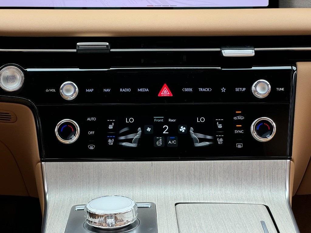 new 2025 Genesis G80 car, priced at $63,425