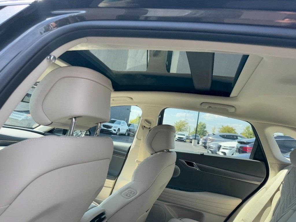 new 2026 Genesis G80 car, priced at $72,550