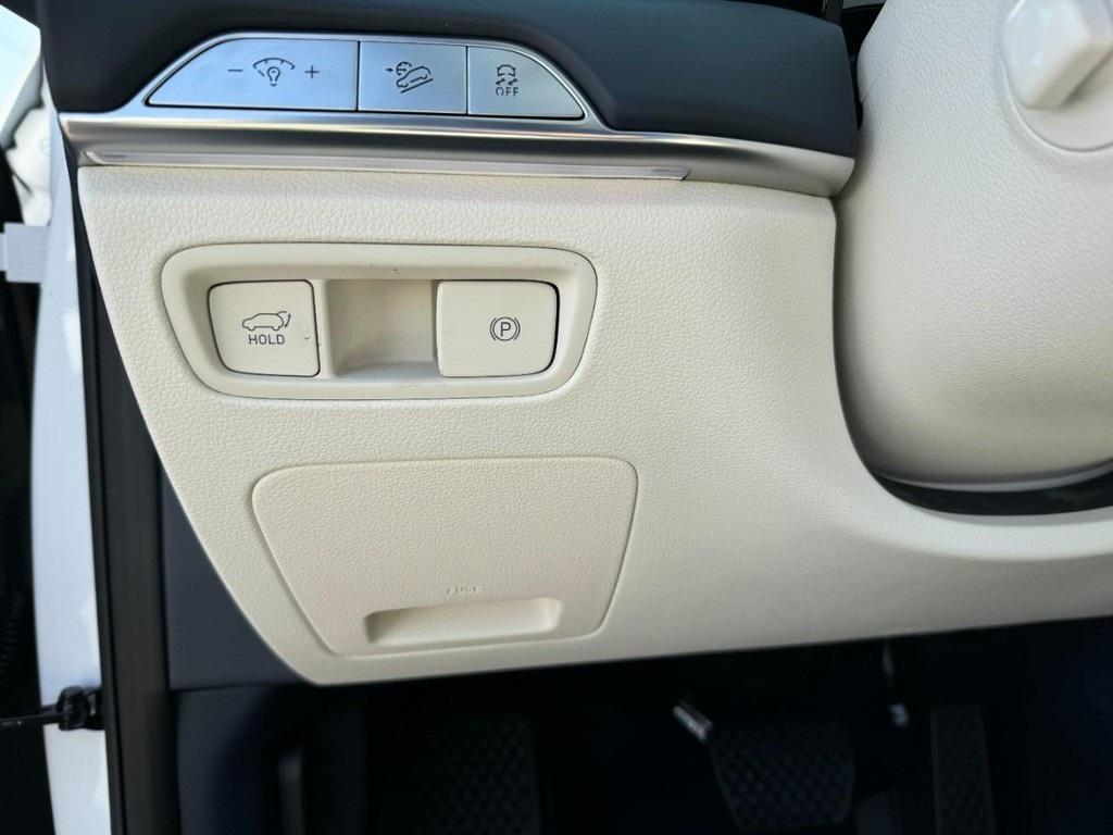 new 2025 Genesis GV80 car, priced at $82,674