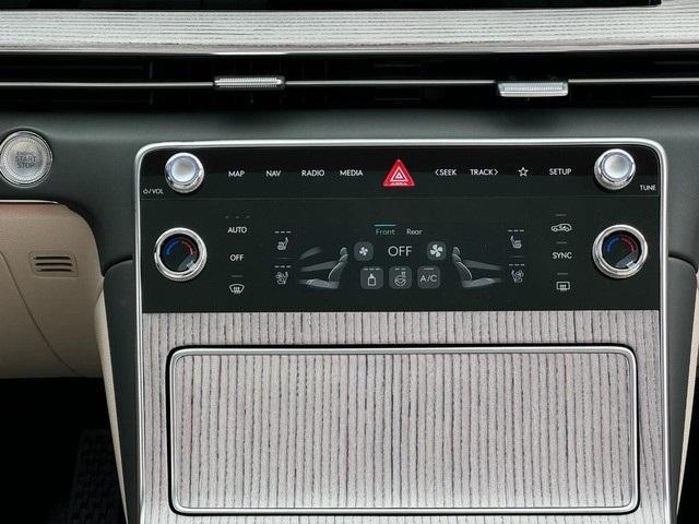 new 2025 Genesis GV80 car, priced at $77,084