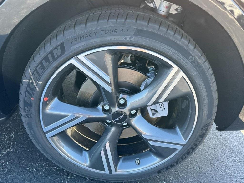 new 2026 Genesis GV80 car, priced at $85,420