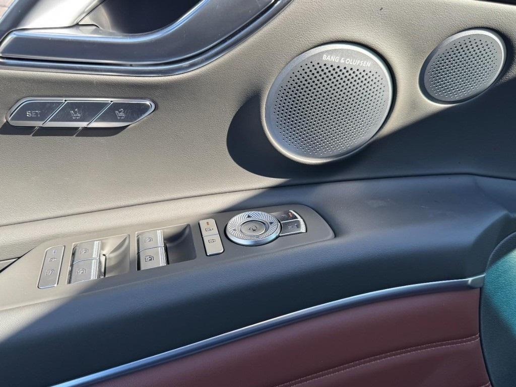 new 2026 Genesis GV80 car, priced at $85,420