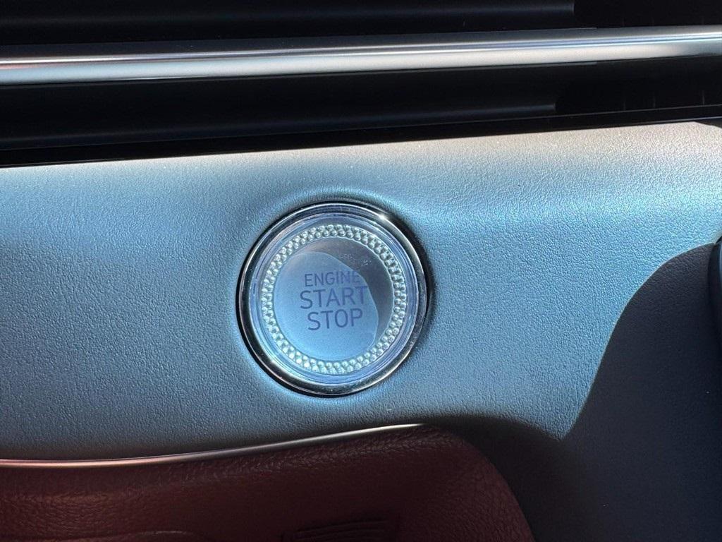 new 2026 Genesis GV80 car, priced at $85,420