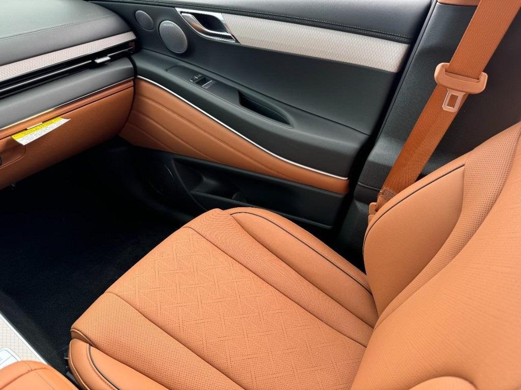 new 2025 Genesis GV80 car, priced at $77,034