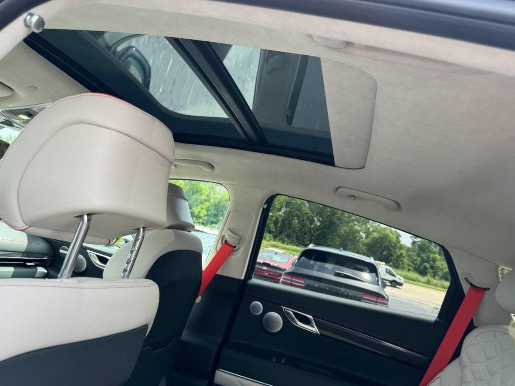 new 2025 Genesis GV80 Coupe car, priced at $87,455