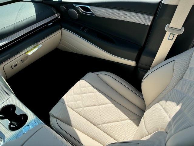 new 2025 Genesis GV80 car, priced at $82,570