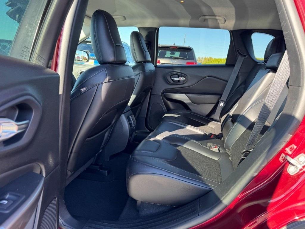 used 2021 Jeep Cherokee car, priced at $17,995