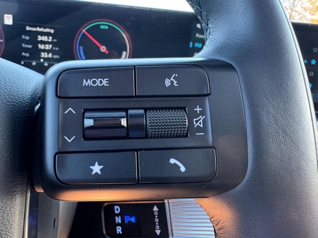 used 2025 Hyundai SANTA FE HEV car, priced at $39,977